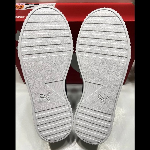 NEW Puma Women's Carina Low Top Lace Up Shoes Sneakers Black Size 8.5 - Picture 5 of 9